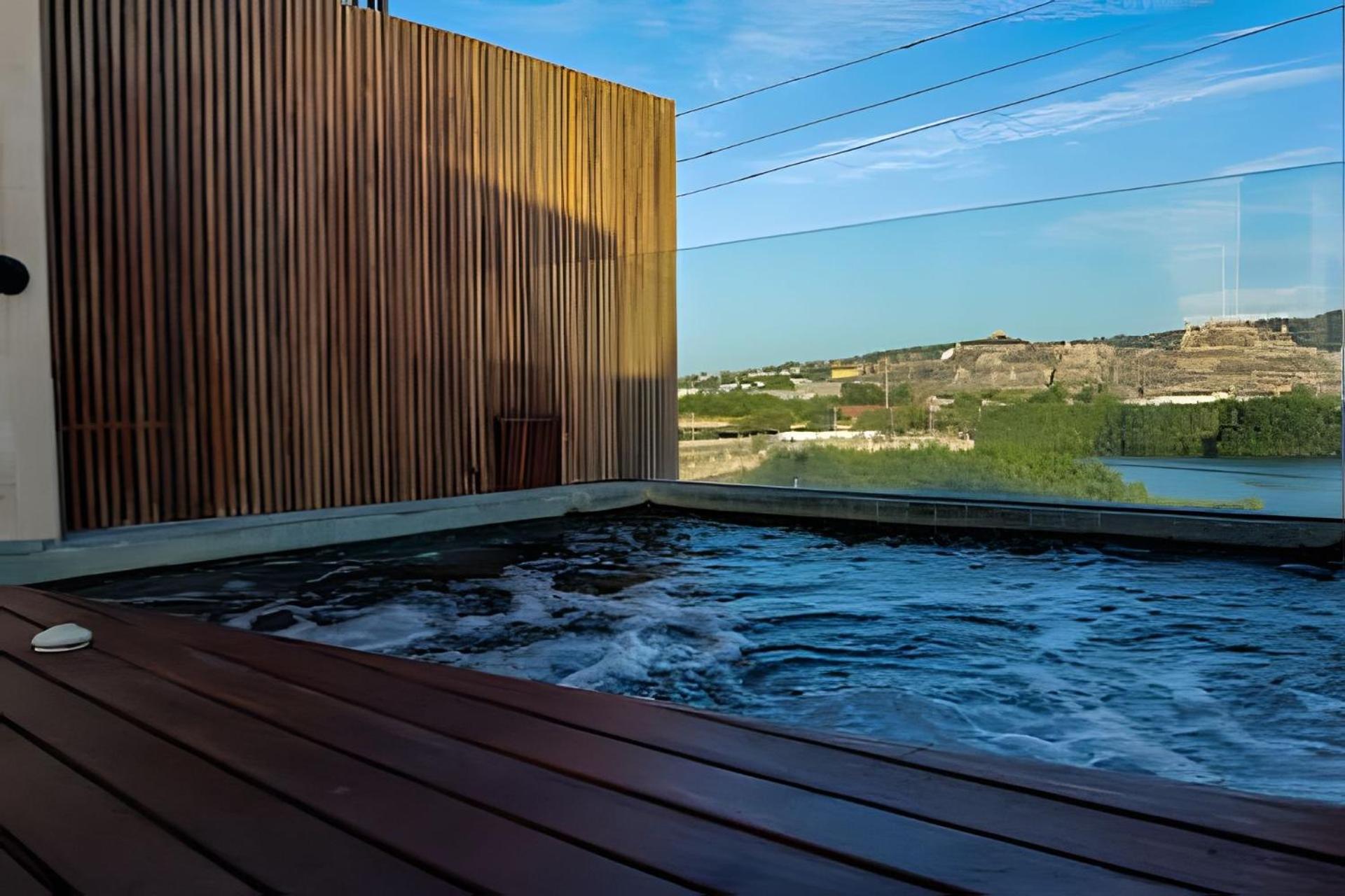 Relaxing New W/ Balcony In Getsemani! *